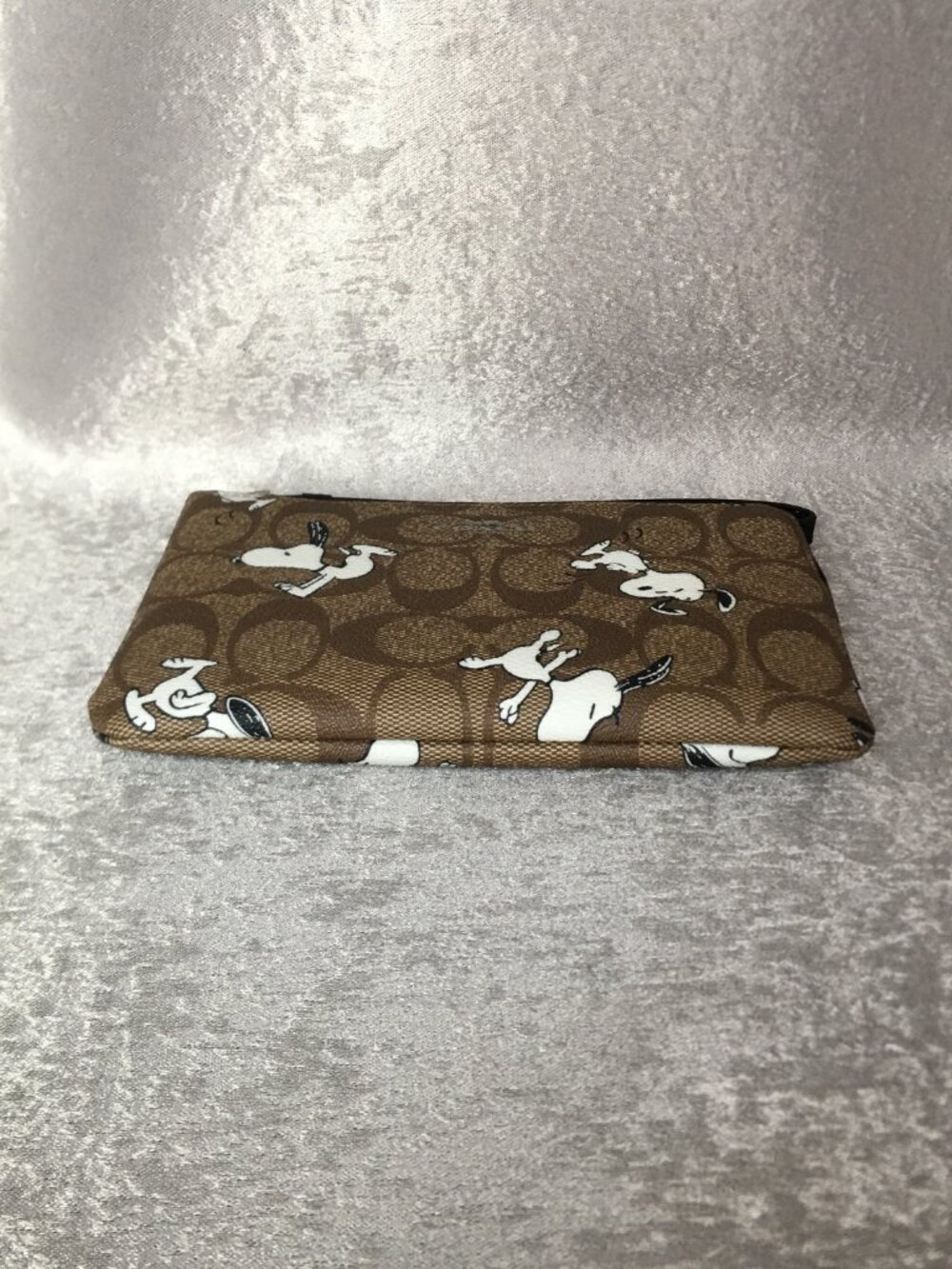Coach X Peanuts Corner Zip Wristlet Wallet With Snoopy & Woodstock - Picture 5 of 9